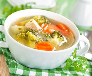 Do zupy dodaj to warzywo, a waga spadnie szybciej. Ta jarzynowa jest świetna na odchudzanie 