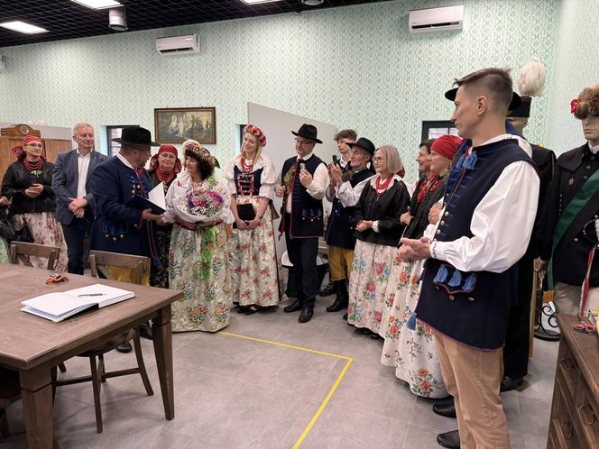 W Bytomiu padł rekord osób w strojach ludowych
