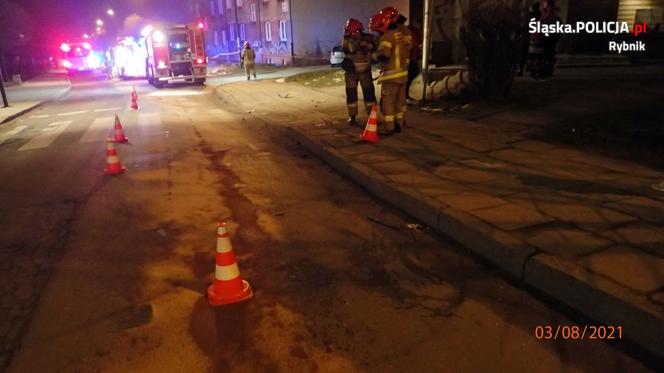 Rybnik: Pijany 36-latek skosił autem latarnię i zabrał ją na przejażdżkę