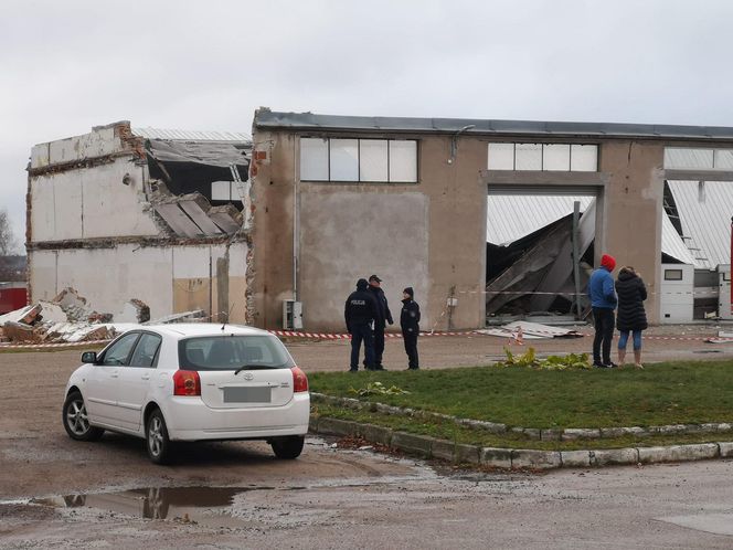 Zawalił się dach hali w Mławie