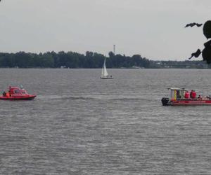 Dramatyczna akcja ratunkowa na Zegrzu. Mężczyzna wypadł z rowerka. Nie wypłynął