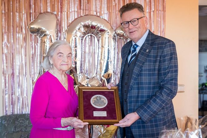 Piękny jubileusz pani Kunegundy! Seniorka z Barcina świętowała 101. urodziny