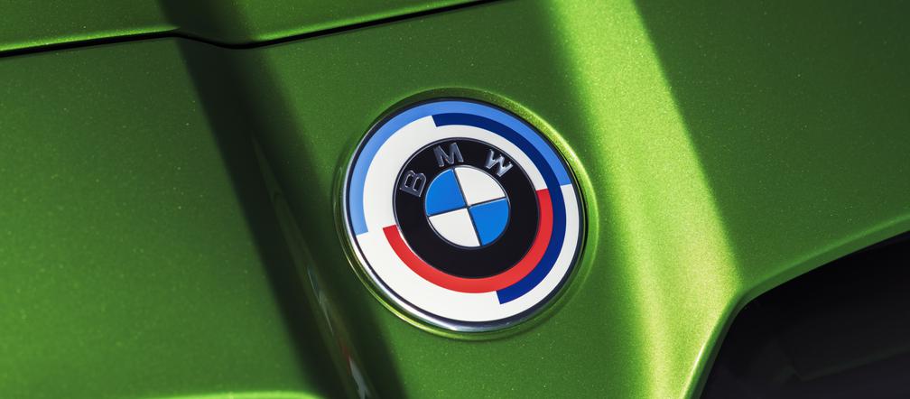 Klasyczne logo BMW z okazji 50-lecia istnienia BMW M GmbH