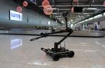 Na lotnisku w Katowicach-Pyrzowicach pojawił się nowy robot pirotechniczy. Ma napęd hybrydowy i kamery na podczerwień [ZDJĘCIA]