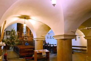 Kościół klarysek potrzebuje dużego remontu. Sypią się dach i ściany najstarszego bydgoskiego zabytku