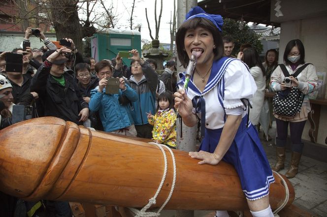 Festiwal stalowego fallusa w Kawasaki, Japonia