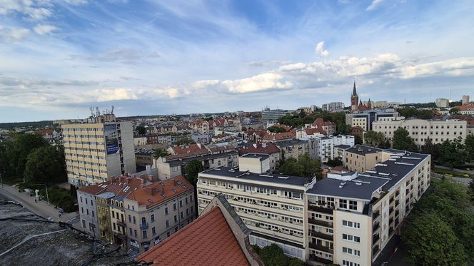 Olsztyn z lotu ptaka. Tak wygląda miasto z wieży ratuszowej