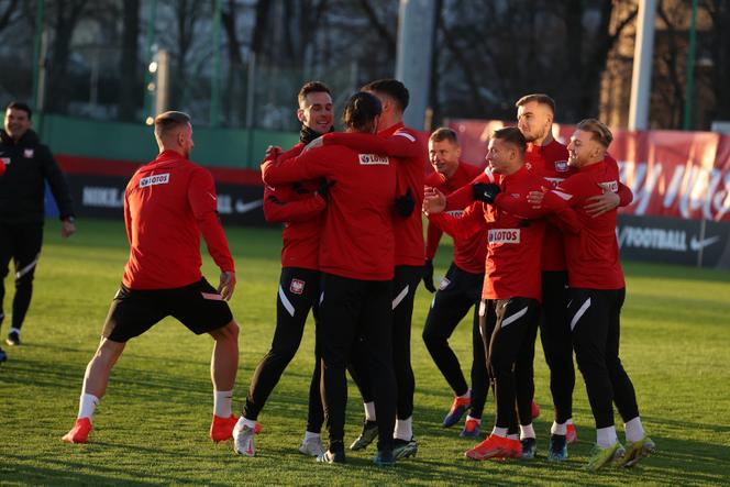 Pierwszy trening Reprezentacji Polski przed trójmeczem el. mistrzostw świata. Trener Sousa już układa klocki