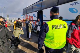 Uchodźcy z Ukrainy szturmują granicę. Dramatyczne oczekiwanie na wjazd do Polski