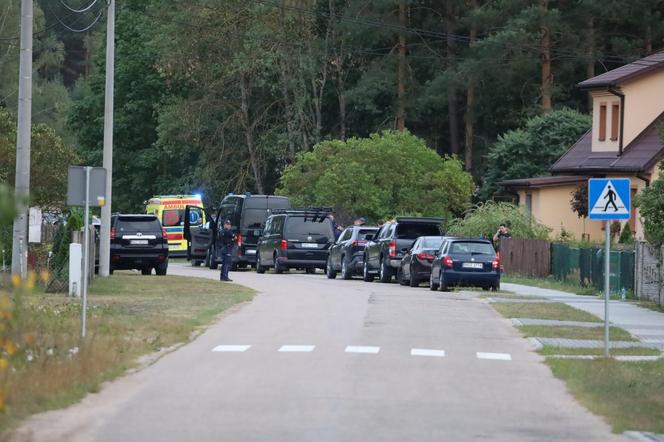 Strzelanina na Mazurach! Napastnik wszedł na posesję i zabił mężczyznę 