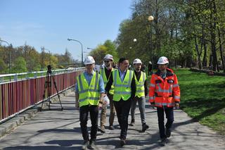 Na placu Na Rozdrożu staną windy. Będzie też pomnik - tylko kiedy? 