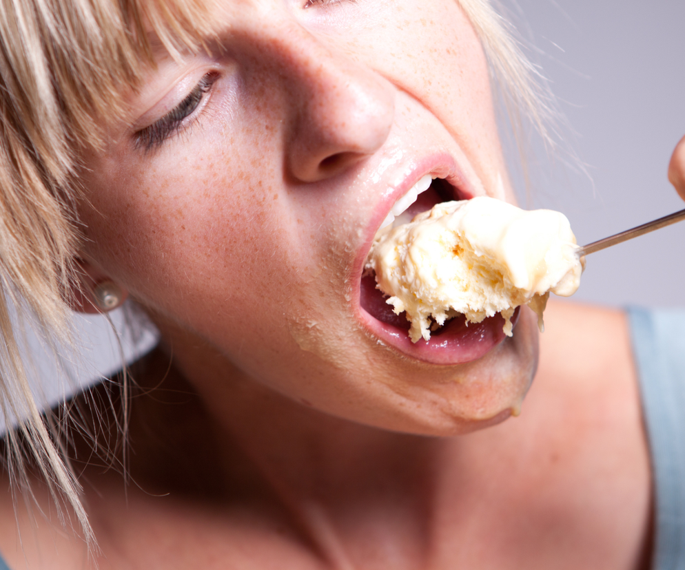 JEDZENIE KOMPULSYWNE, czyli kiedy jedzenie nami rządzi