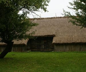 Ta wieś swoją nazwę zawdzięcza znanemu pisarzowi. To tu tworzył swoje największe dzieło