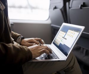 Internauci o logo Centrum: „Przeglądarka została klubem parlamentarnym”. 