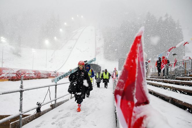 Skoki narciarskie w Engelbergu. Jak poradzili sobie Polacy? 