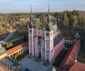 To jedno z najważniejszych sanktuariów w Polsce. Mazurska perła baroku odzyskuje blask