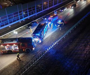 Dachowanie na S8. Jedna osoba trafiła do szpitala