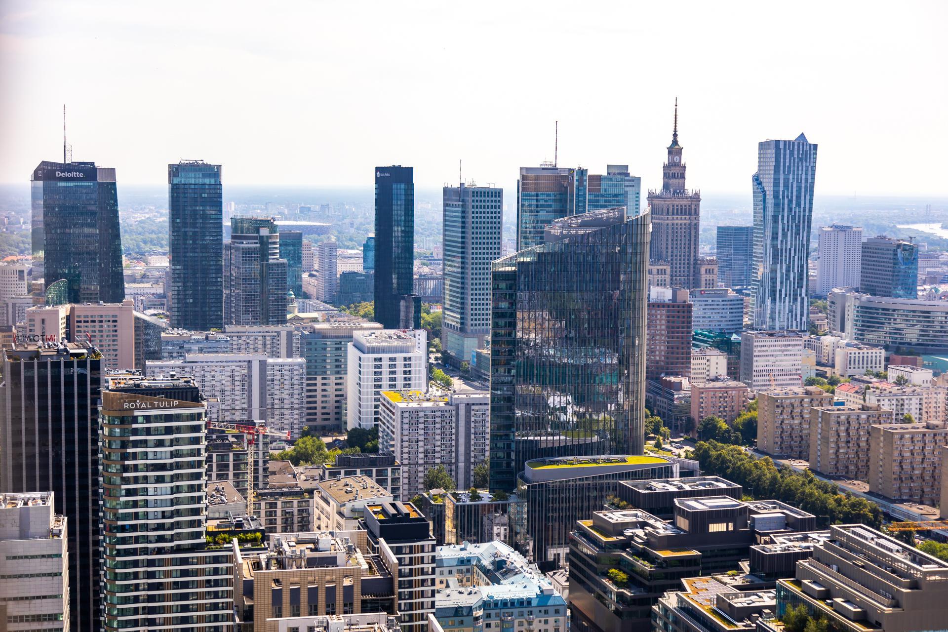Panorama Warszawy, widok z The Bridge, czerwiec 2024