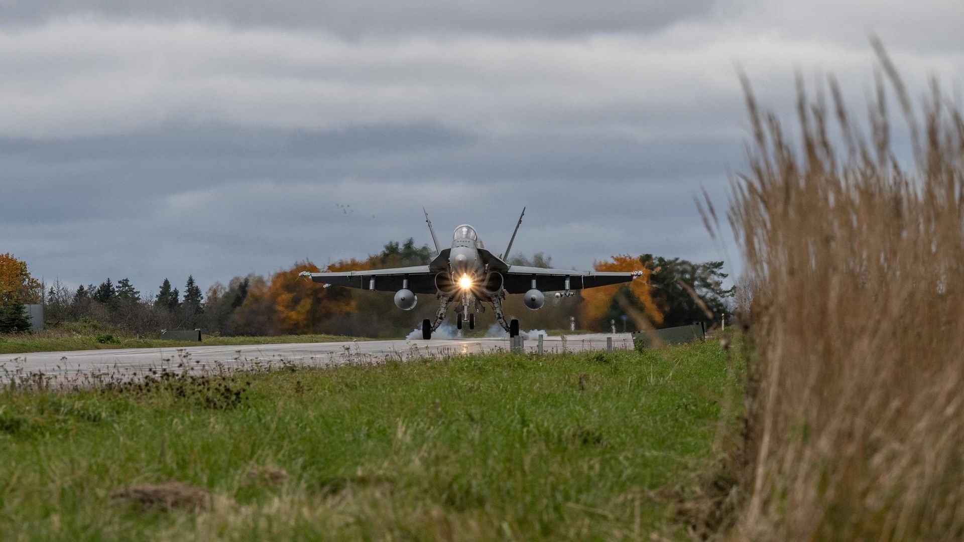 Kanadyjskie CF-18 i CC-130 w Krajach Bałtyckich
