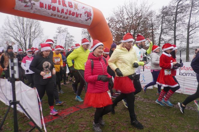 11. Bieg Mikołajkowy nad Jeziorem Strzeszyńskim w Poznaniu