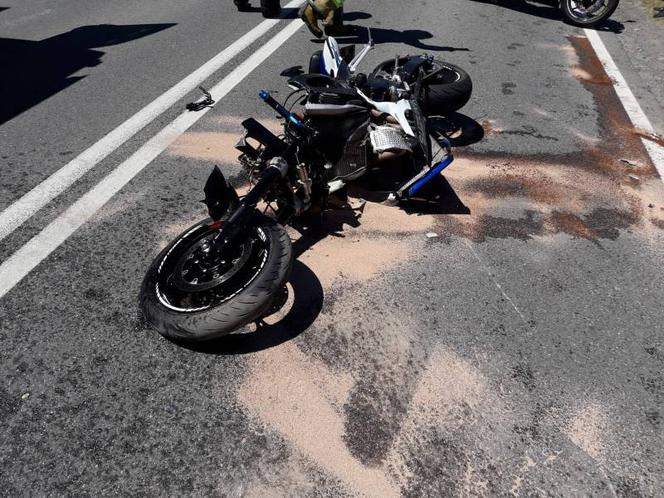Zderzenie motocykla z samochodem osobowym we Frycowej