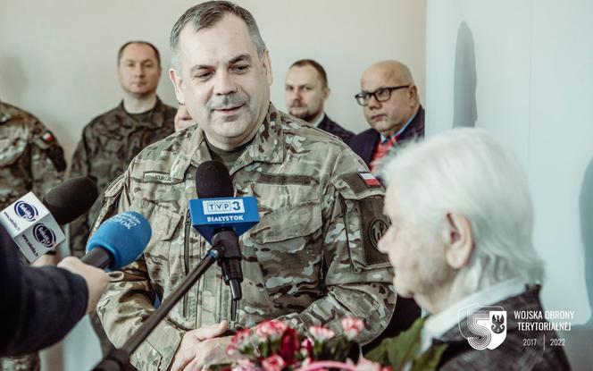 Podlaskie: Medal dla pani Danuty. Żołnierze zawsze mogli liczyć na jej dobre słowo i poczęstunek