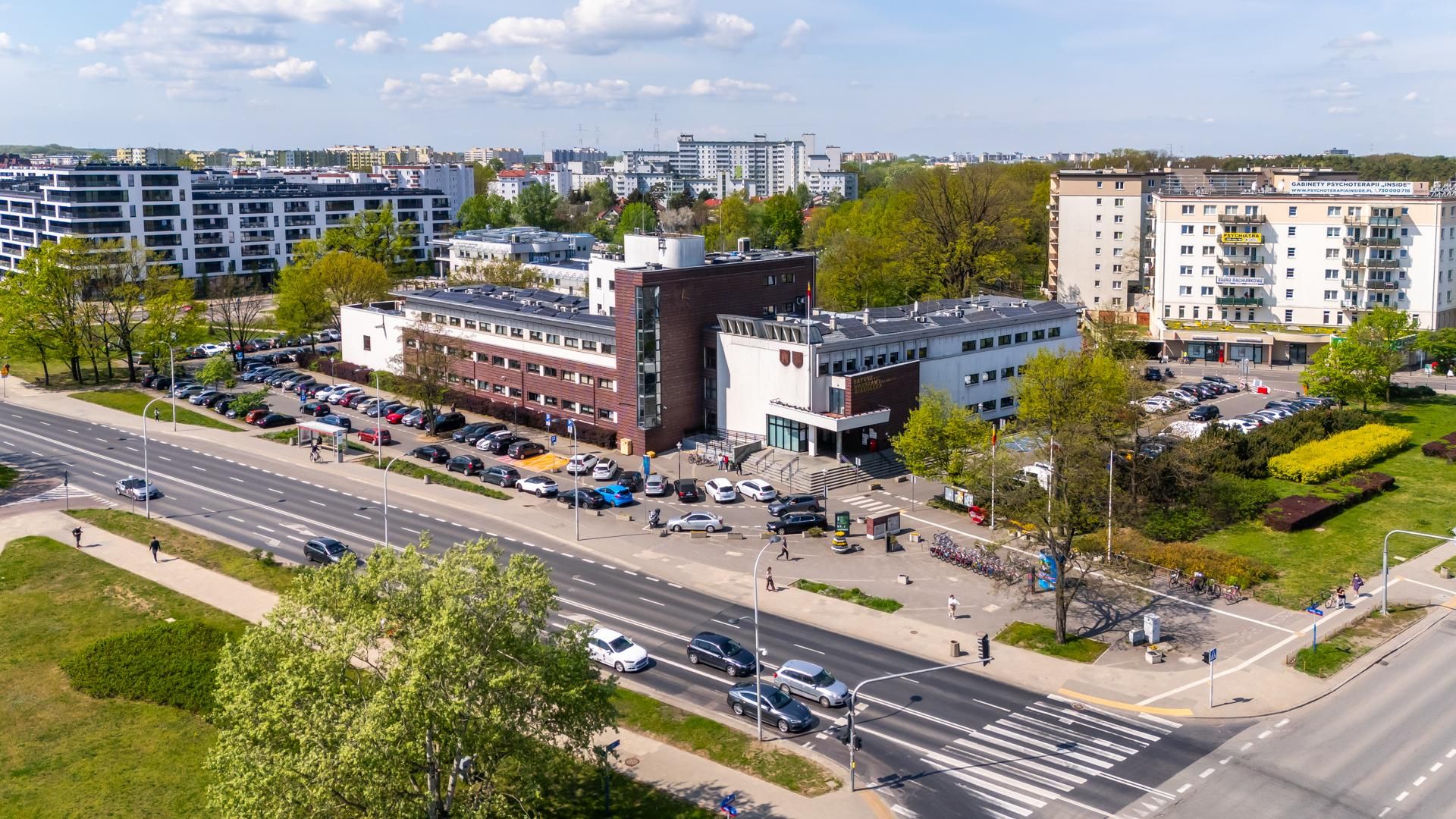 Ratusz dzielnicy Białołęka w Warszawie