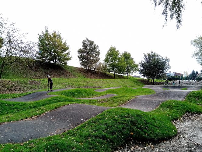 Pumptrack w Chorzowie. Takiej atrakcji nie ma w całym mieście! [ZDJĘCIA]