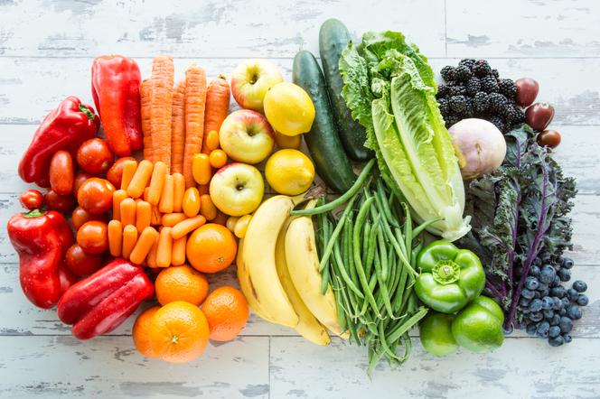 Dieta tęczowa: jak dla zdrowia jeść zgodnie z kolorami? 