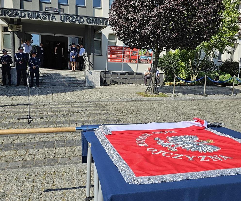 Nadanie sztandaru dla KPP w Świdwinie