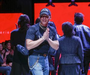 Bart Pniewski z córką i ukochaną na celebryckiej imprezie. Światowo?