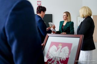 Pierwsza Dama uczciła z uczniami 100 lat od nadania imienia Stefana Batorego Szkole Podstawowej w Liwie