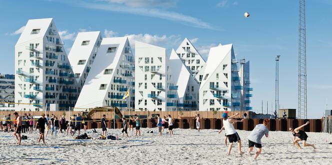 Zespół mieszkalny Isbjerget w Aarhus, proj. CEBRA, JDS Architects, Louis Paillard, SeARCH