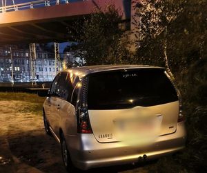 Gdańsk. Złodziej mitsubishi sam zwrócił pojazd policjantom. Powiedział, że gryzło go sumienie [ZDJĘCIA]