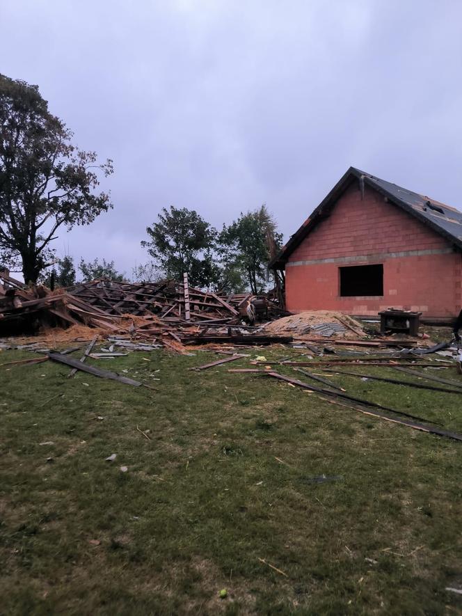 Trąba powietrzna w Łódzkiem. Zniszczenia w gminie Poświętne