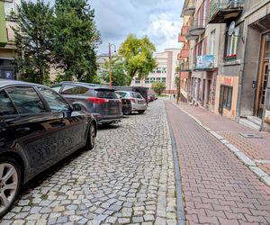 Przygotujcie się na utrudnienia w centrum Tarnowa. W czwartek 16 października rozpoczyna się remont ulicy Batorego
