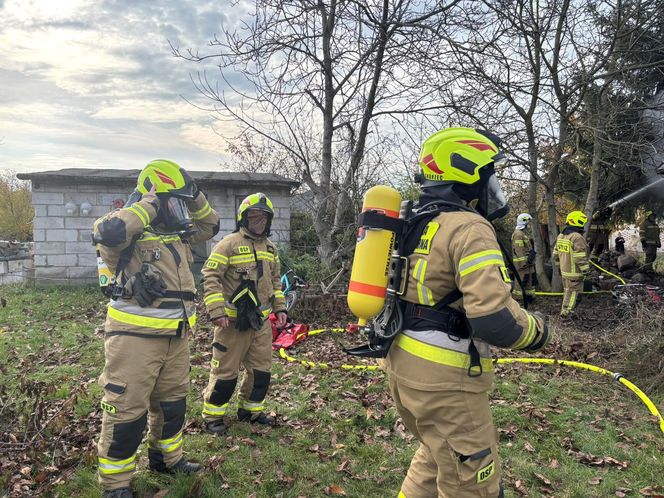 Gmina Skórzec: w Teodorowie spłonął drewniany dom. W budynku strażacy znaleźli ciało mężczyzny