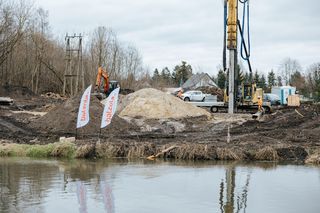 Wbili pierwsze łopaty. Ruszyła budowa mostu na rzece Wieprz w Krasnymstawie