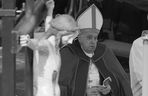 Papież Franciszek nie żyje.