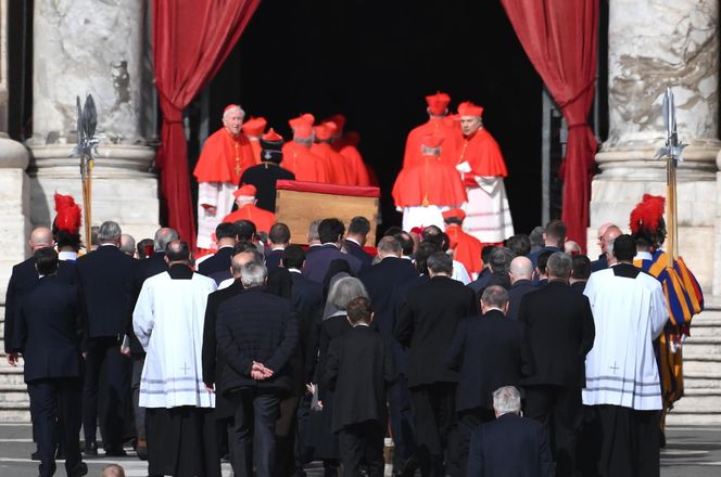 Trumna Papieża.
