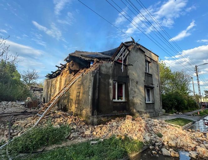 Wybuch gazu w Wojkowicach. Dom jednorodzinny częściowo się zawalił