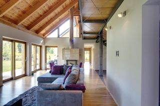 Dom z elewacją z kamienia - tradycja i nowoczesność