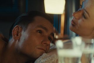 Zatoka szpiegów 2, odcinek 19. Franz (Bartosz Gelner), Eva (Sonia Mietielica)