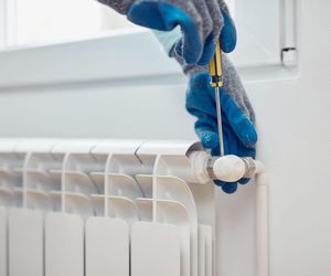 Odpowietrzanie instalacji grzewczych – zasady, metody i dobre praktyki