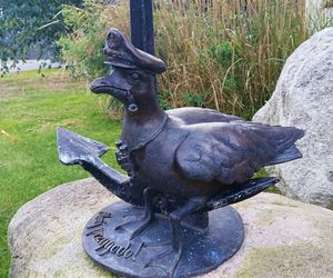 Rzeźby Marianów w Kołobrzegu