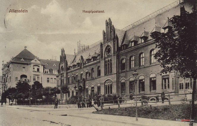To jeden z piękniejszych budynków w Olsztynie. Od ponad 100 lat mieści się tam poczta
