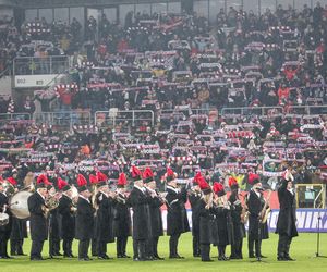 Orkiestra górnicza zagrała jak za dawnych lat, Górnik Zabrze również. Lech Poznań na kolanach