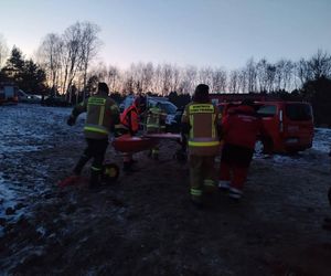 Strażacy OSP szkolili się pod okiem ratowników WOPR Radom z ratownictwa lodowego 