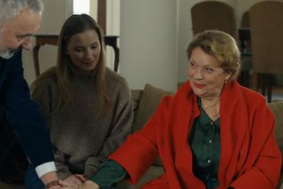 Barwy szczęścia, odcinek 3173. Andrzej (Leon Charewicz), Sofia (Valeri Gouliaeva), Józefina (Elżbieta Jarosik) 