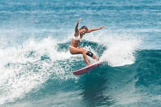 Surferka Blaze Roberts